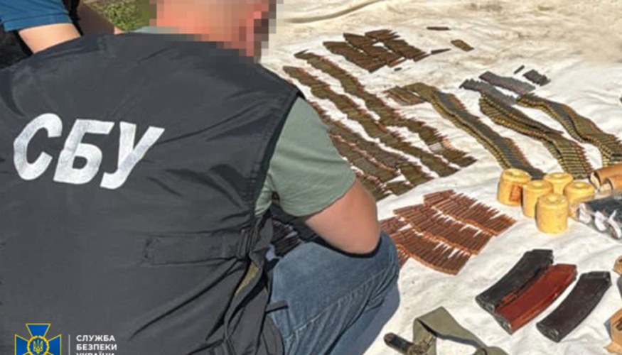 Сім підпільних каналів збуту зброї ліквідовано в Україні: деталі спецоперації