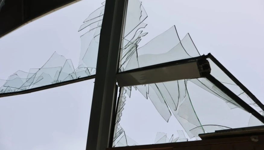 Наслідки удару по 25-поверхівці в Дарниці: що відомо про загиблу та постраждалих