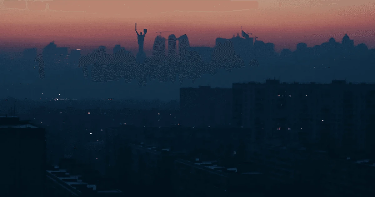 Ілюстративне фото: нічний Київ, міські вулиці без світла.